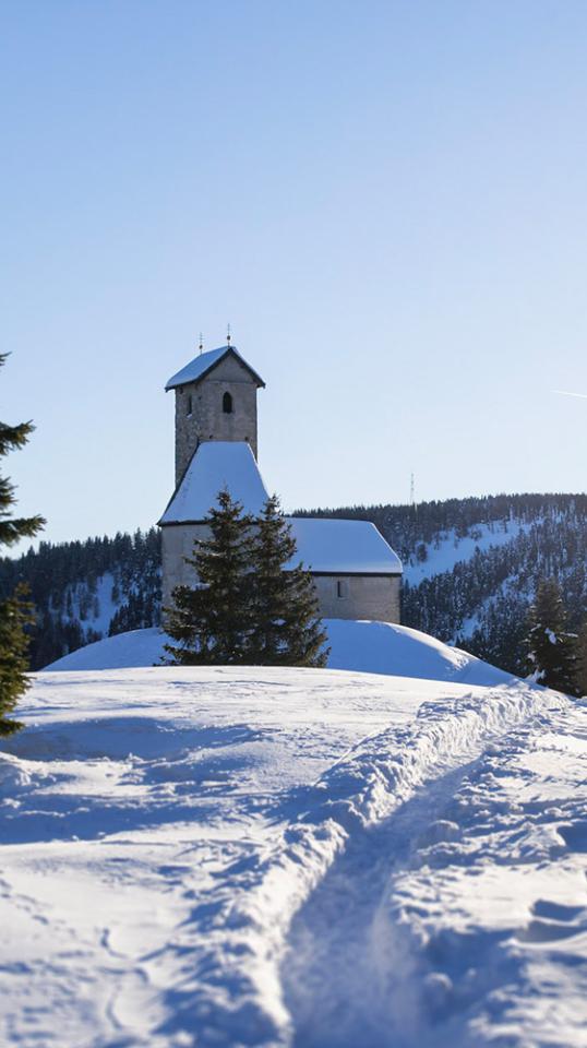 St.Vigilius Kirche im Winter St.Vigilius Kirche im Winter