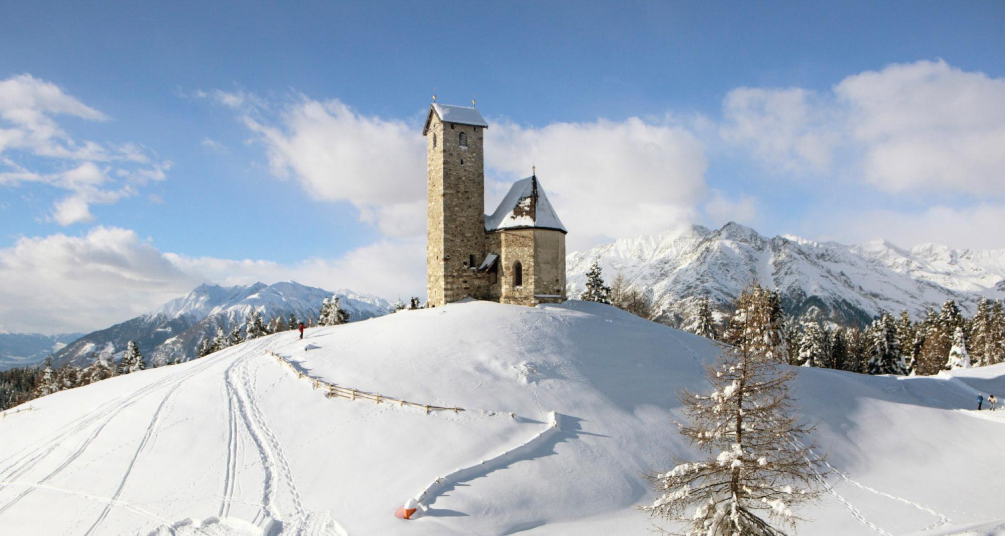 St.Vigilius Kirche im Winter